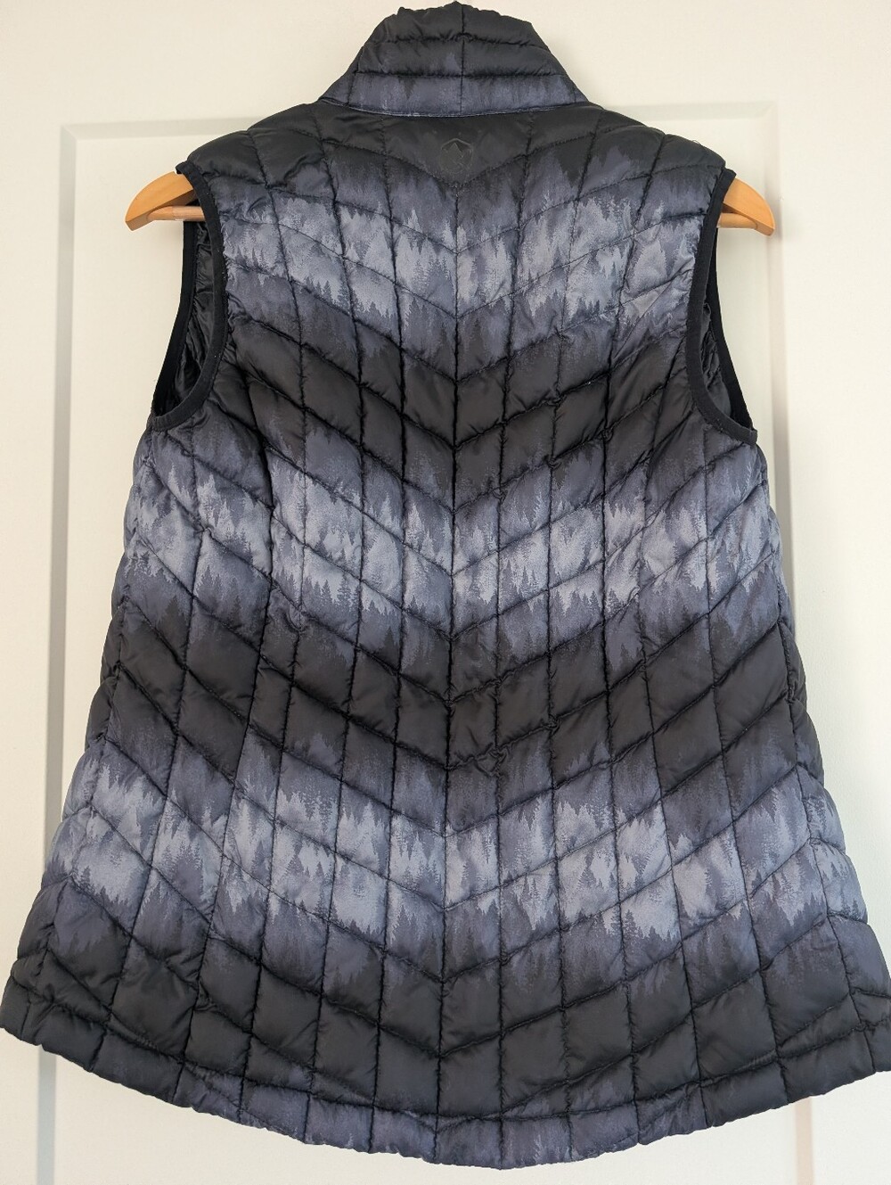 Cozy Fall Vest Blue Forest Pattern - Picture 5 of 6
